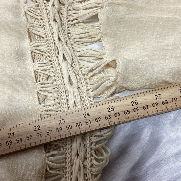 NWT Rebellion large Cream Crochet Blouse - Picture 11 of 11